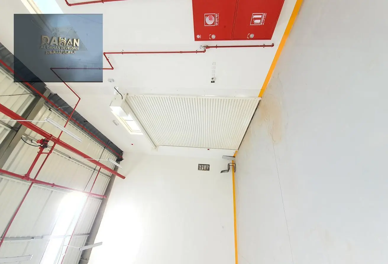 Warehouse for rent, Emirates Modern Industrial, Umm Al Quwain, thumbnail 4