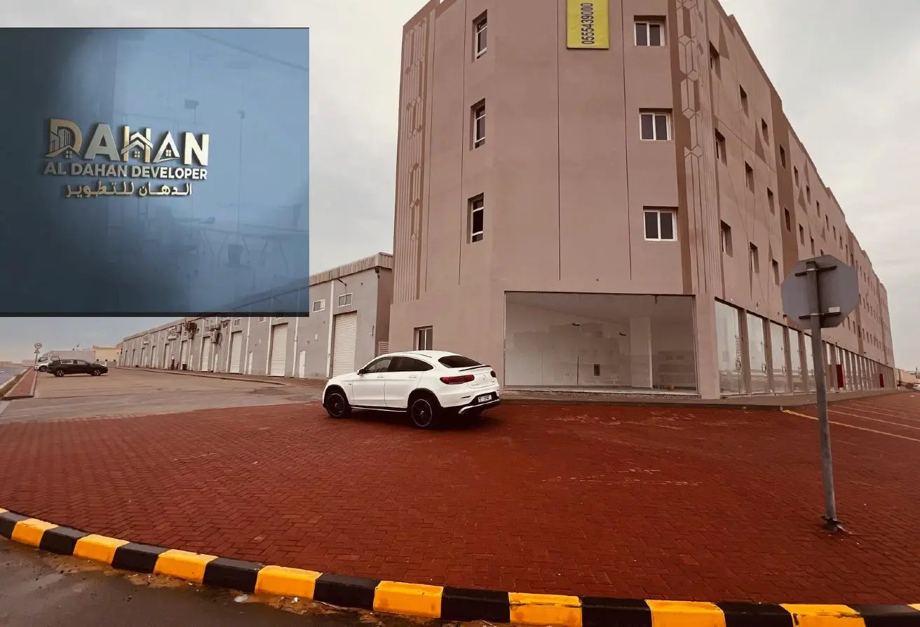 Factory for rent, Umm Al Thuoob, Umm Al Quwain, photograph 1
